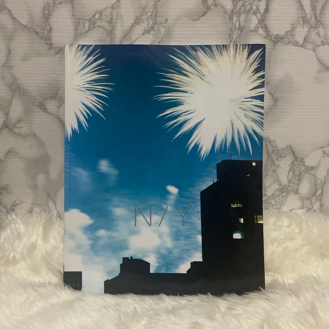 希少【絶版】　坂本龍一　田島一成撮影　1995年　 写真集 「N / Y」 坂本龍一、1995年のNYにて。 写真家・田島一成が捉えたその姿を 一冊に