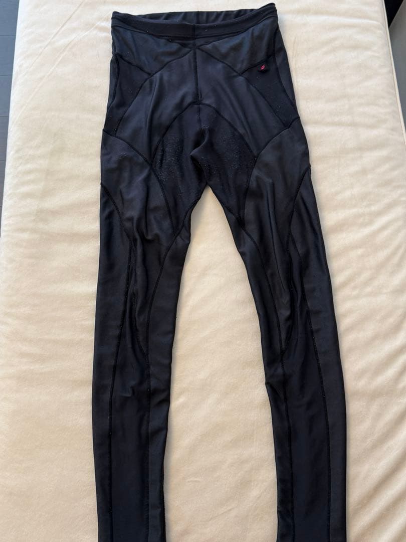 お値下げ！グラントイーワンズ BiBiファットバーンスパッツ M - メルカリ