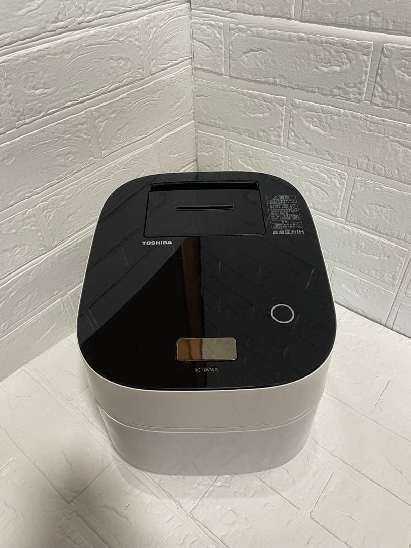 TOSHIBA 東芝真空圧力IH保温釜 炊飯器 RC-10VWG 東芝 真空圧力 かまど炊き RC-10VWG(W) [グランホワイト] 価格比較