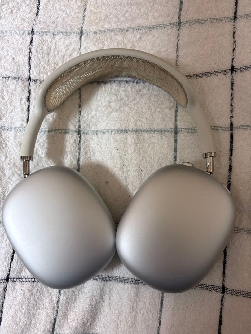 タイムセール中！！Apple AirPods Max シルバー - メルカリ