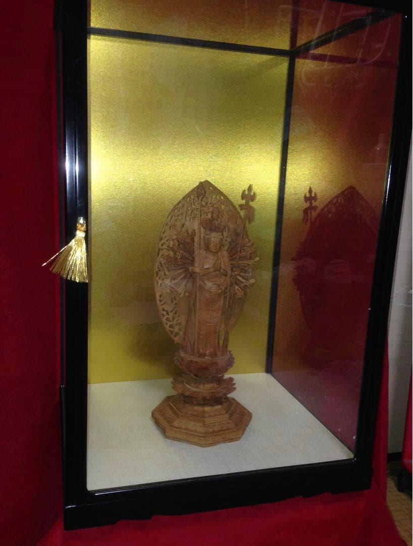 台座仏像全て高級白檀仕上げ 十一面千手観音菩薩像 香木白檀仏像110万