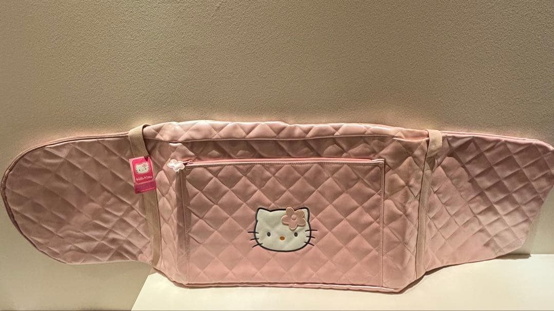 ハローキティ キルトスノーボードケース - メルカリ