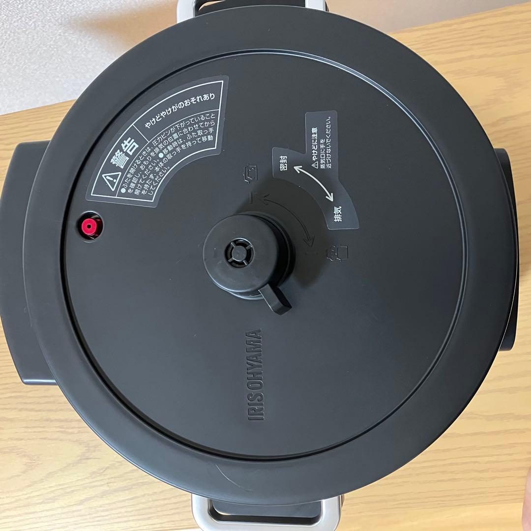 極美品IRIS OHYAMA 電気圧力鍋 KPC-MA4-B 4.0L 23年式