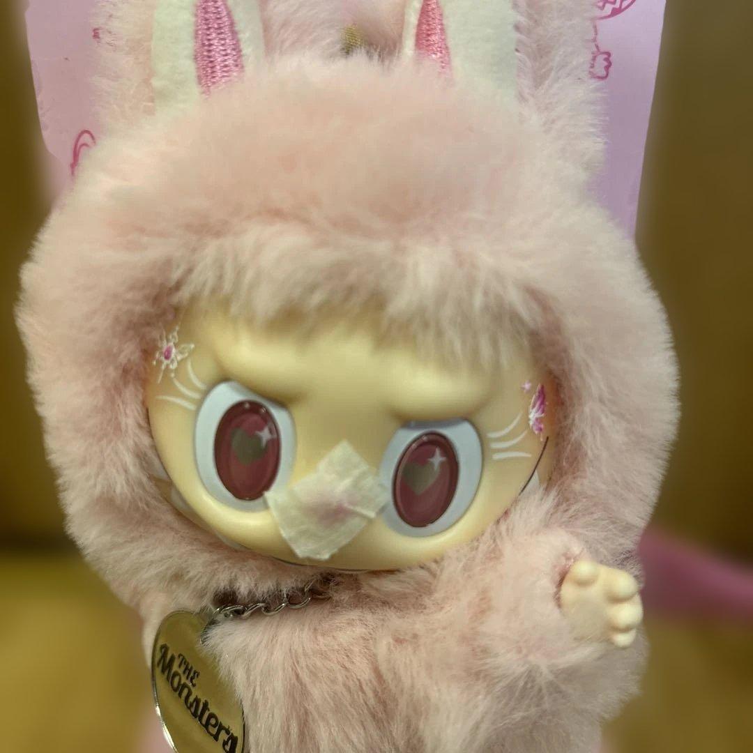 ZIMOMOジモモふわふわぬいぐるみ LABUBUピンクデビル - メルカリ