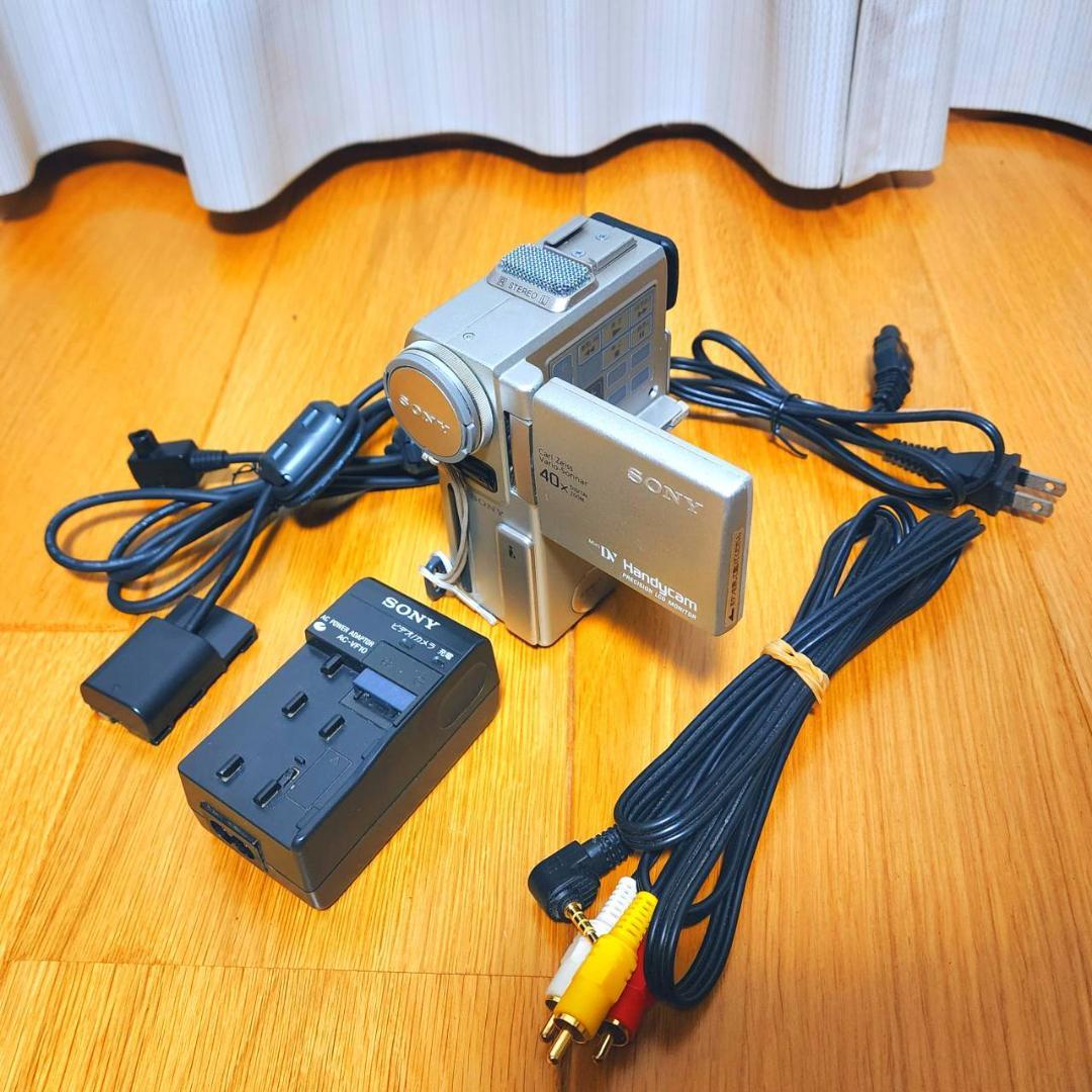 【動作確認済】SONY 高画質 MiniDV ビデオカメラ DCR-PC1 Amazon.co.jp: SONY ソニー DCR-PC1 デジタルビデオカメラ miniDV