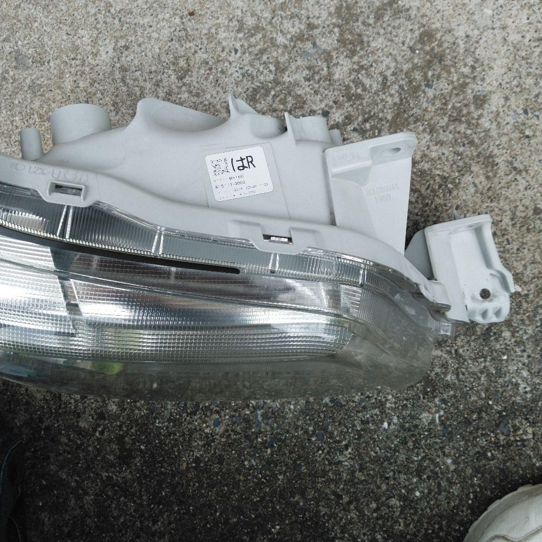 ダイハツ ハイゼット S321V 右 ヘッドライト 81130-B5160 - メルカリ