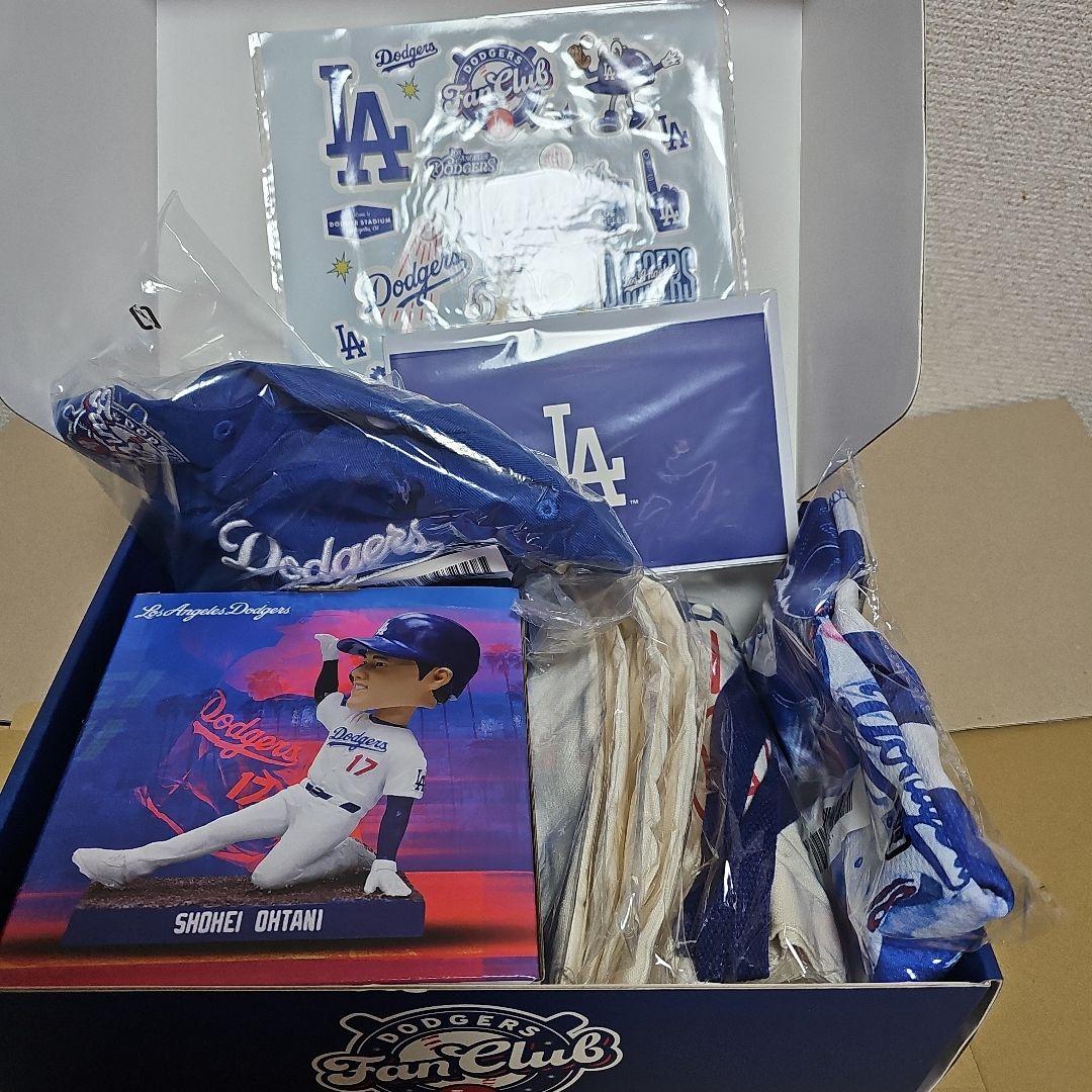 ロサンゼルス・ドジャース ファンクラブ入会特典グッズ 大谷翔平ボブルヘッドが超レア！」ドジャースファンクラブ会員特典8種