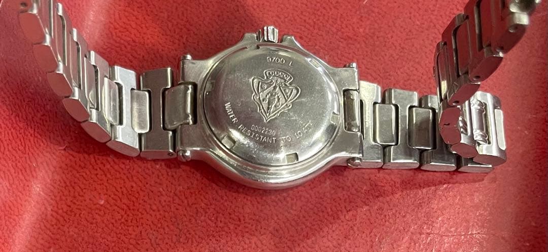 GUCCI グッチ レディース腕時計 9700L 電池切れ - メルカリ