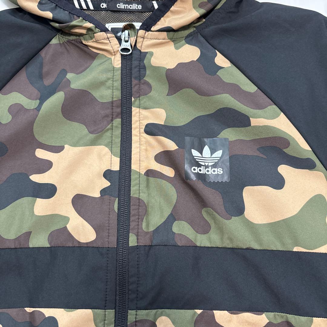adidas 迷彩 フード付きジャケット - メルカリ