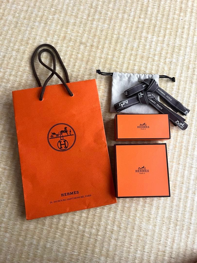 HERMES ショッパー・箱・リボン・小巾着セット - メルカリ