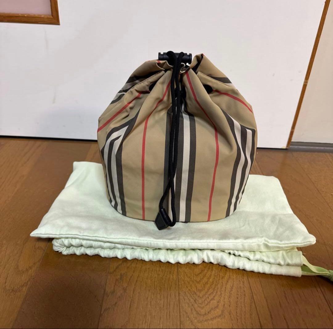 BURBERRY バーバリーアイコンストライプ ドローコードポーチ 巾着の