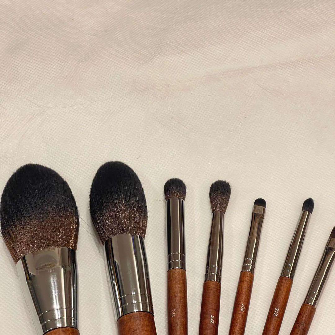 お買い得メイクアップフォーエバーメイクブラシ7本 - メルカリ