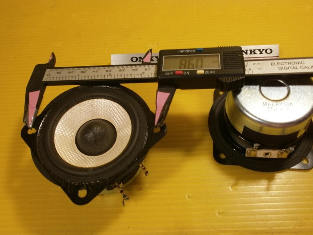 送料無料 ONKYO 8センチウーハー　 7.5WX2　8オーム