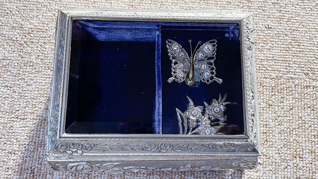 小樽オルゴール堂 アンチモニーBOXオルゴール蝶々 - メルカリ