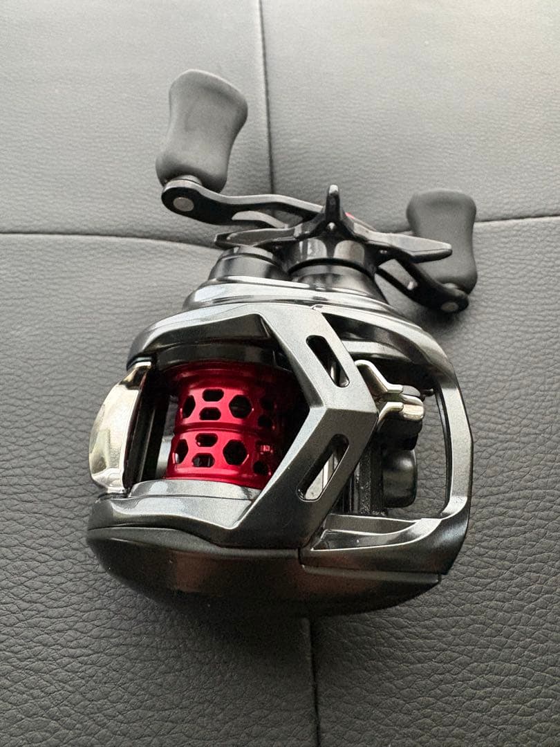 ほぼ新品！　ALPHAS AIR TW 8.6L