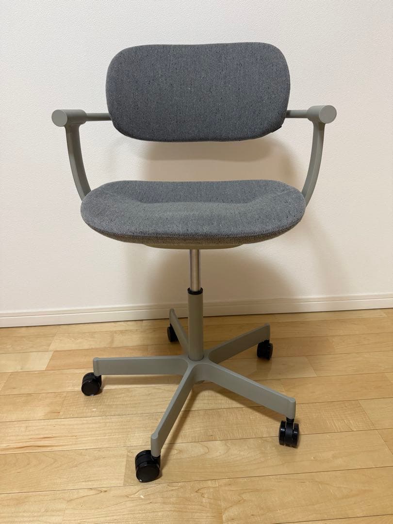 イトーキ vertebra03（バーテブラ03）キャスター脚タイプ vertebra03 オフィスチェア イトーキ バーテブラ03 木脚 座面回転