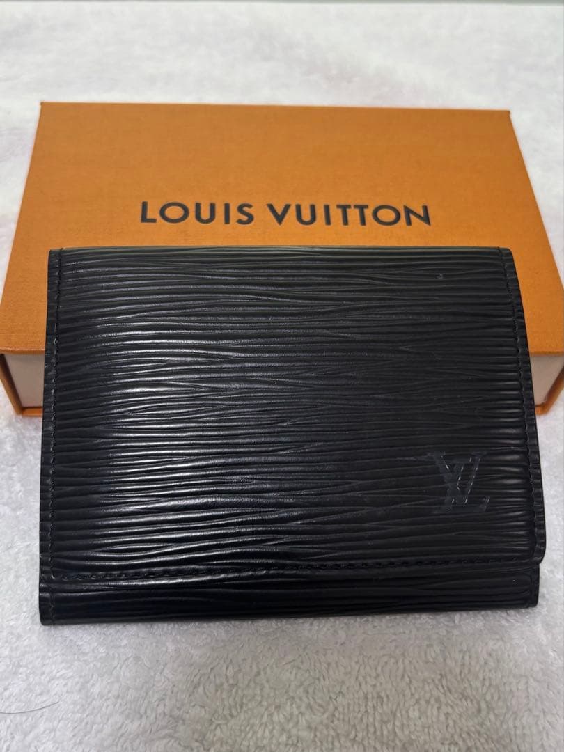 ルイヴィトン エピ（黒）名刺入れ o2 ヴィジット エピ ブラック ルイヴィトン 名刺入れ カードケース