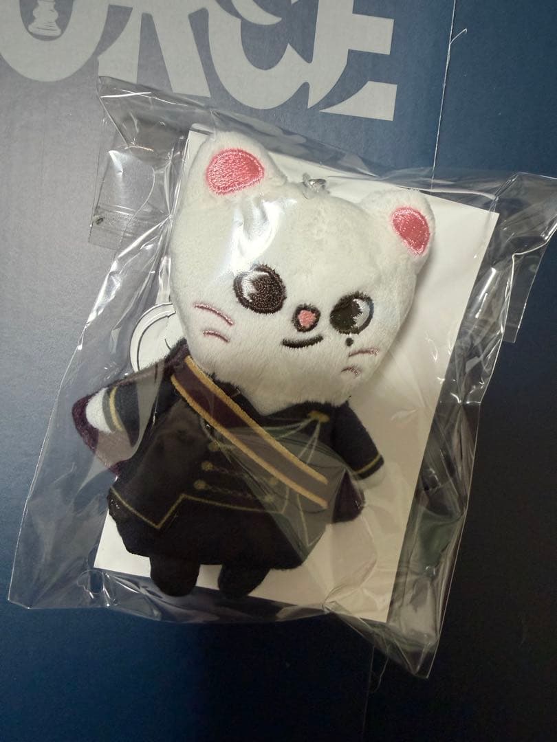 Straykidsスキズ FORCE ジニレット パペットキーホルダーSKZOO - メルカリ