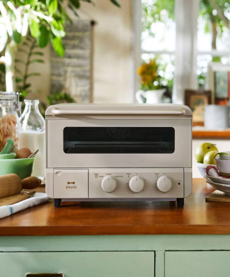 ［新品・未使用］BRUNO スチーム＆ベイクトースター グレージュ BRUNO】Crassy＋ スチーム＆ベイク トースター（グレージュ）: 雑貨