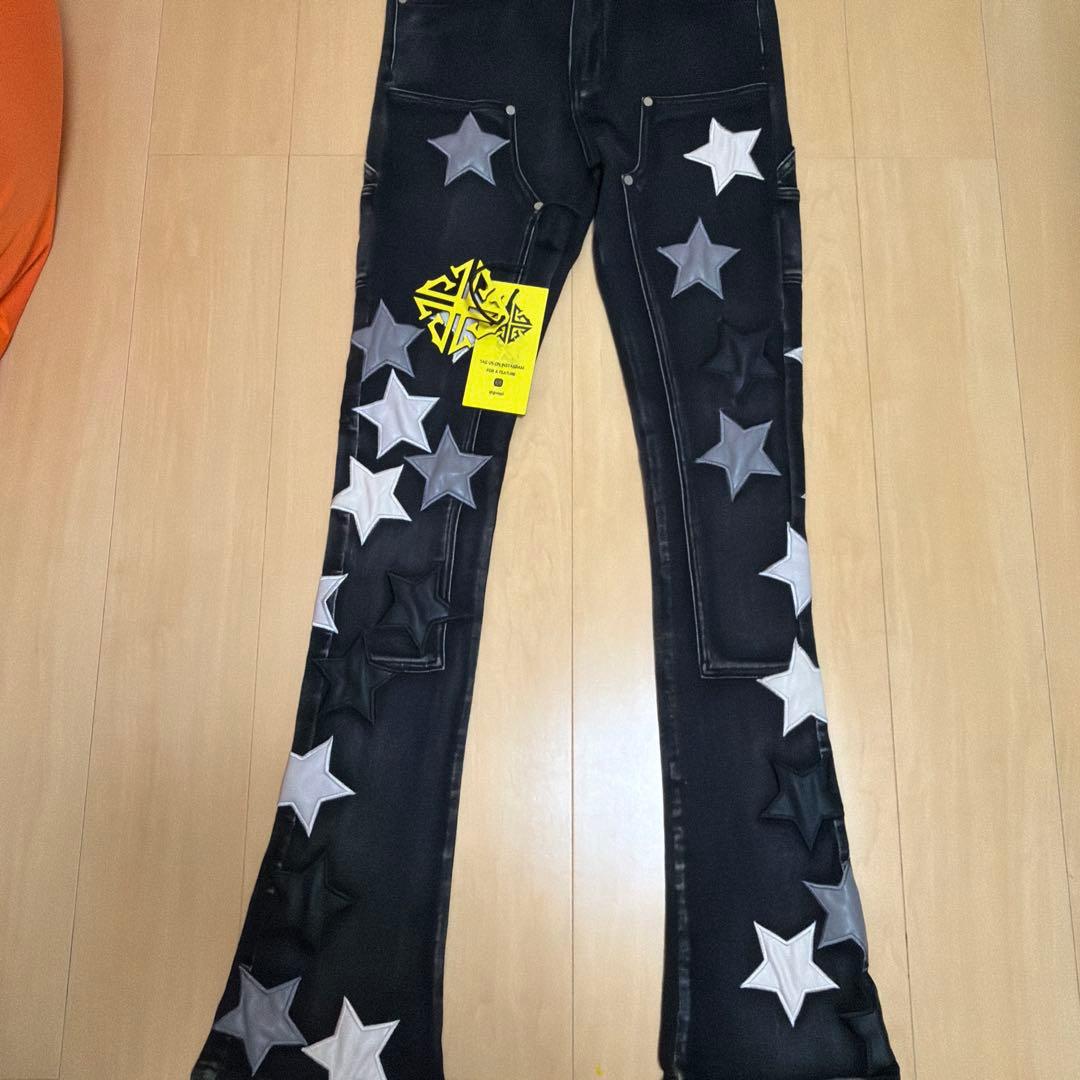 GUAPI 星型刺繍 フレアデニムパンツ 30 - メルカリ