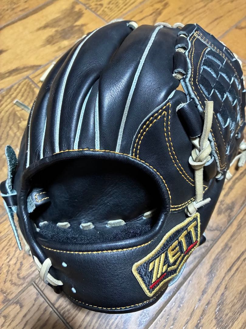 ZETT プロステイタス軟式グローブ 源田仕様　右投げ内野手 プロステイタス ゼット 超限定 軟式 グローブ グラブ 内野手用 右投げ