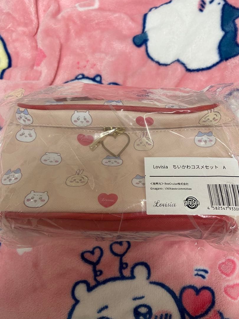 LovisiaちいかわコスメセットA Lovisia(ラヴィジア)ちいかわ メイクシリーズ｜Lovisia