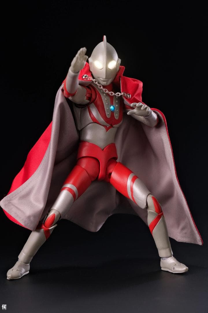 5点ウルトラマン マント ブラザーズ S.H.Figuarts　ウルトラマン