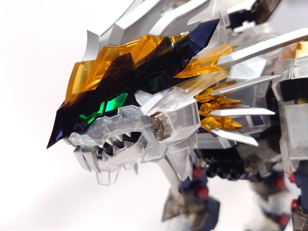 ゾイド もどき ムゲン クリアver.電飾付パール塗装 グロス仕上げ