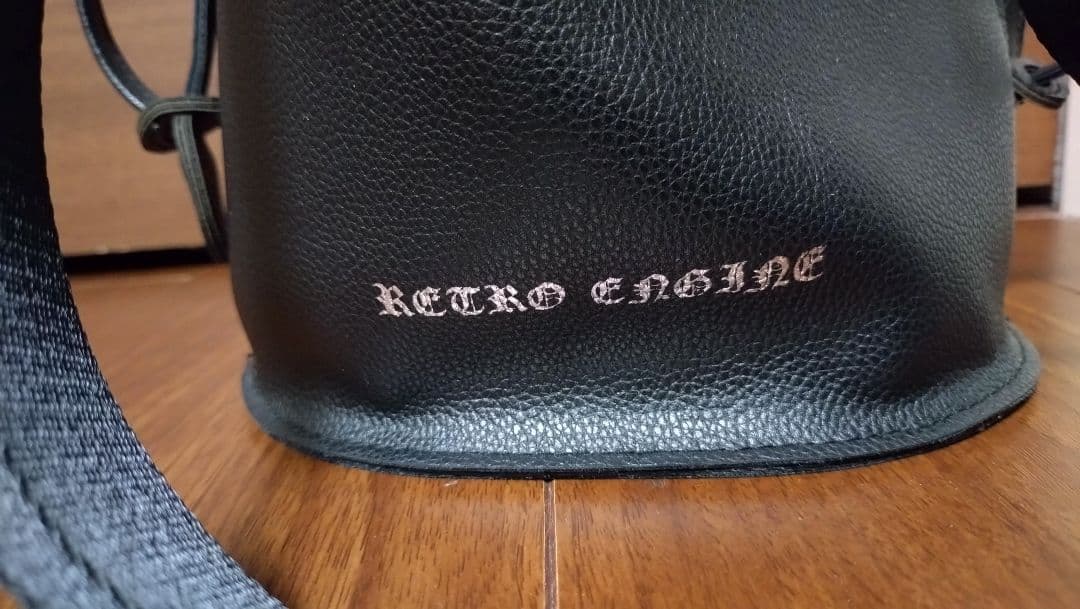 アダムスジャグラー レトロエンジン レザー パースバック 巾着 - メルカリ