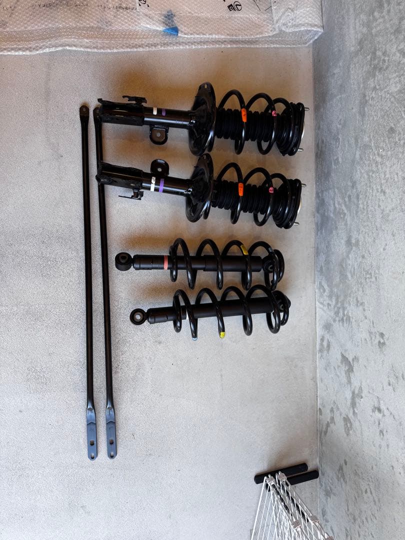 30系アルファード純正サスペンションセット Yahoo!オークション -「アルファード 30 純正」(サスペンション