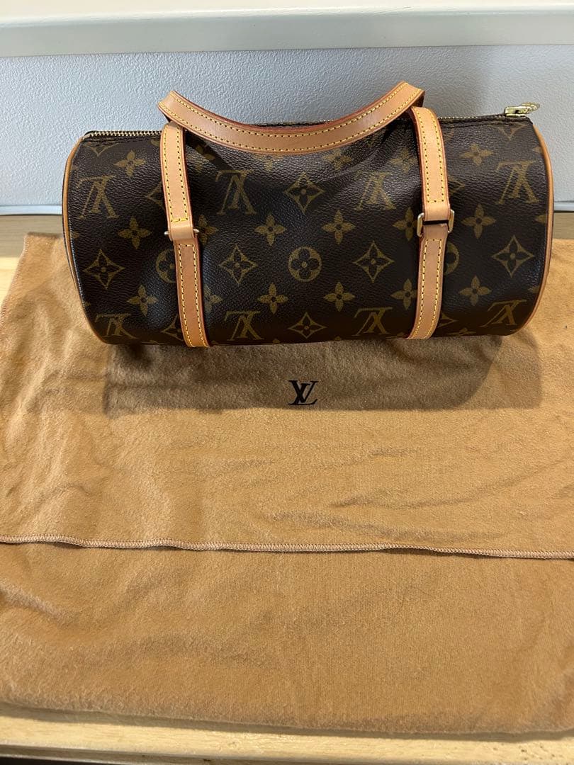 超美品　Louis Vuitton モノグラムバッグ　パピヨン LOUIS VUITTON】ルイヴィトン『モノグラム パピヨン19』M51389