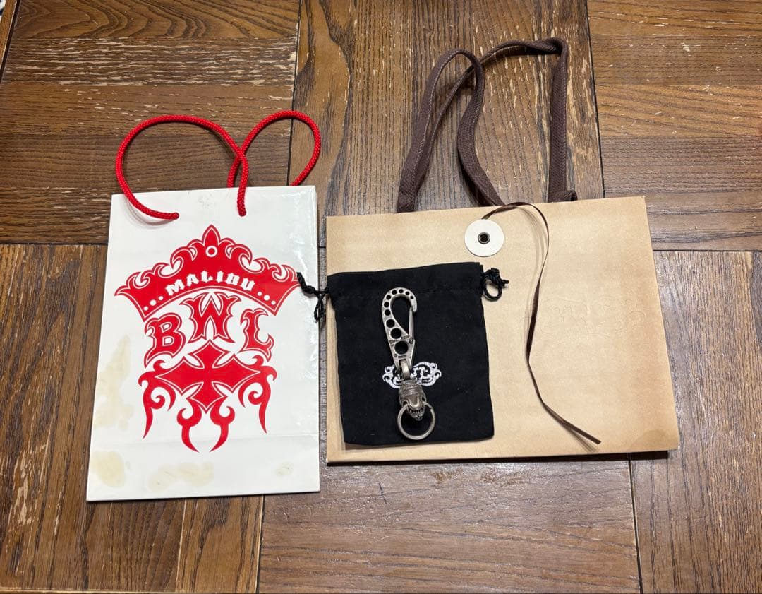 ビルウォールレザー キーチェーン ドッグ ドック - メルカリ