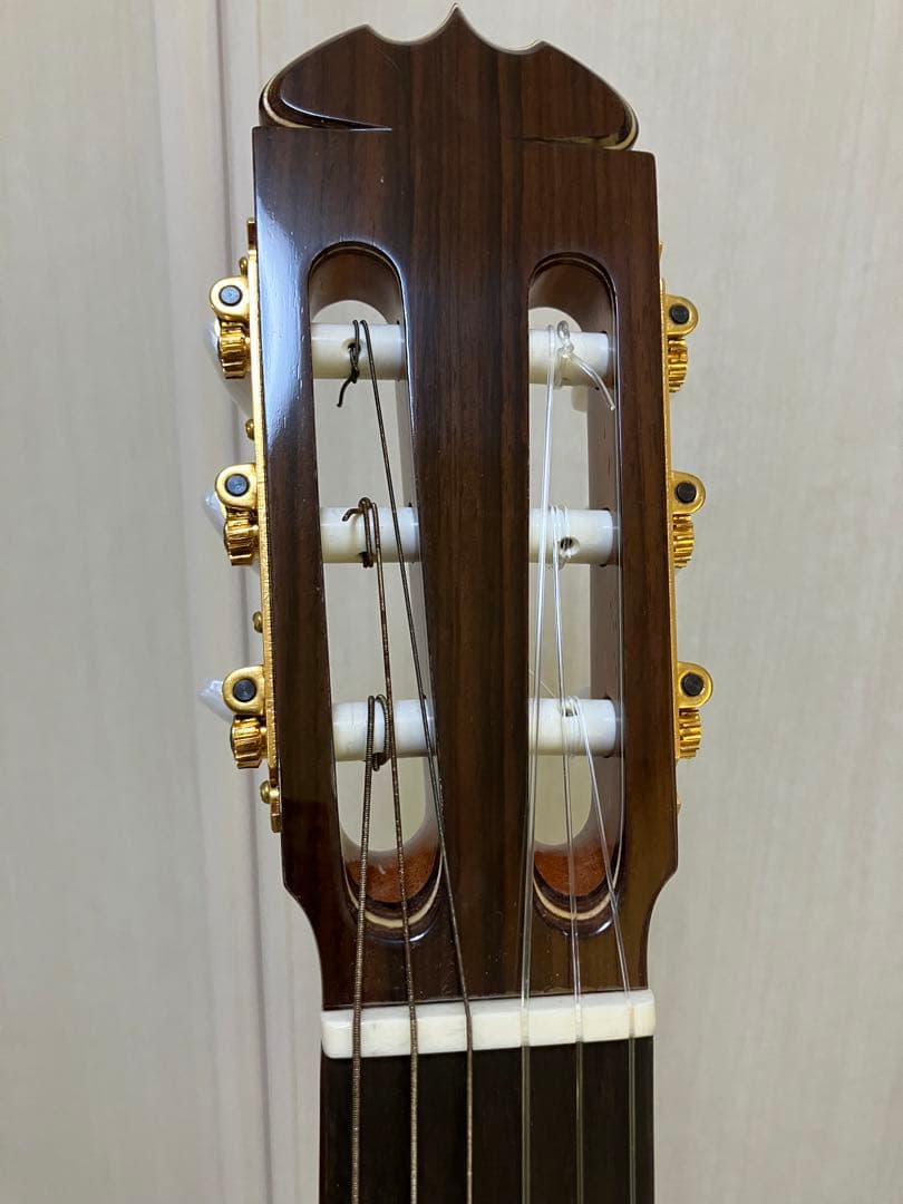 Ryoji Matsuoka (松岡良治)クラシックギター M100