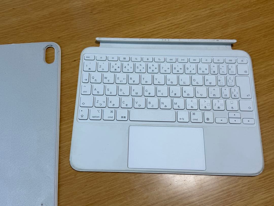 Apple Magic Keyboad Folio iPad第10世代用 Amazon.co.jp: iPad(第10世代)用Magic Keyboard Folio - 英語(US