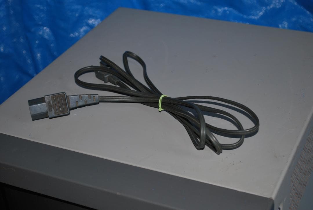 ソニー業務用カラーモニターPVM-14M1jジャンク品の出品です。 - メルカリ