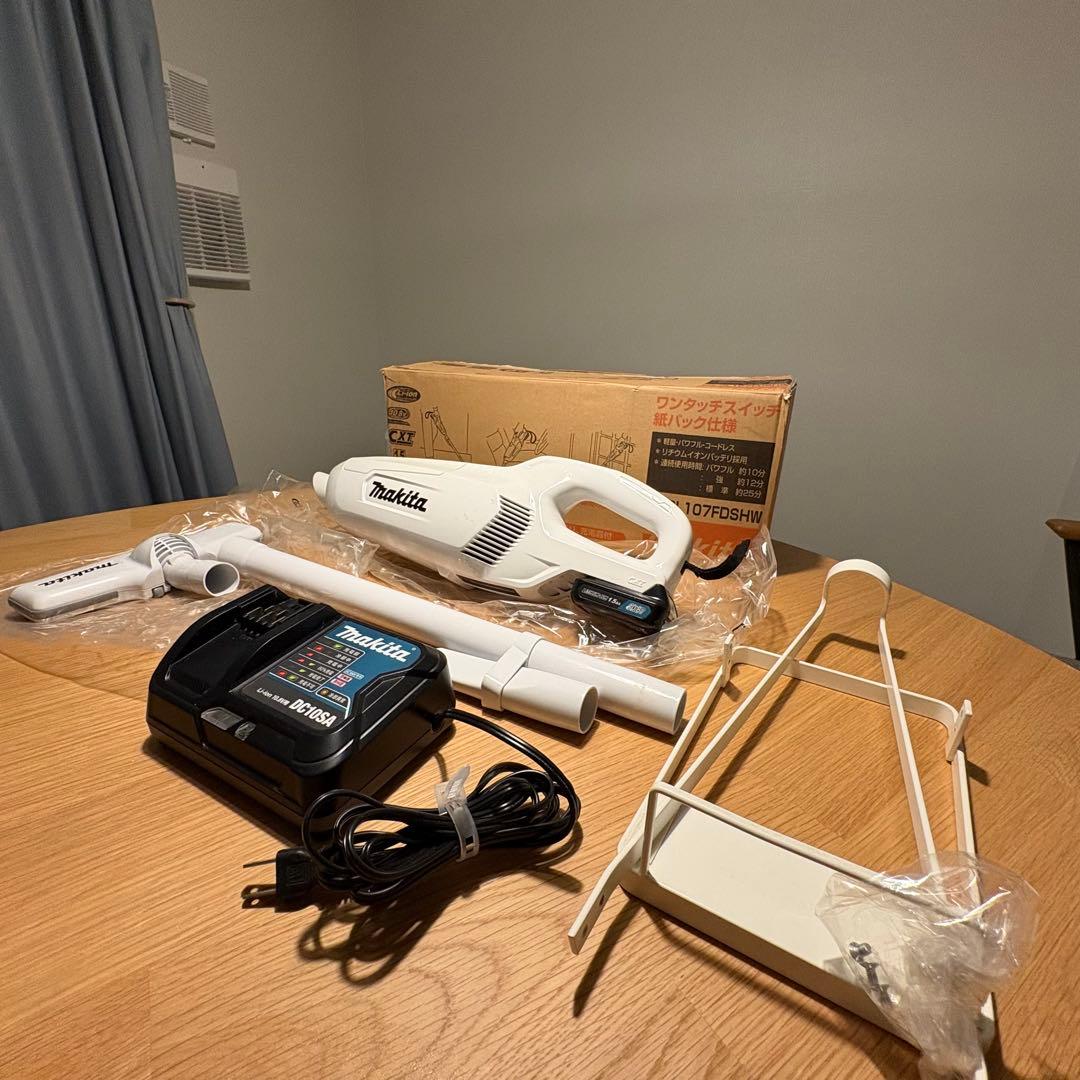 Makita スティッククリーナー CL107FDSHW 本体 +別売スタンド付 マキタ（makita） 【正規店】 コードレス掃除機 充電式クリーナー