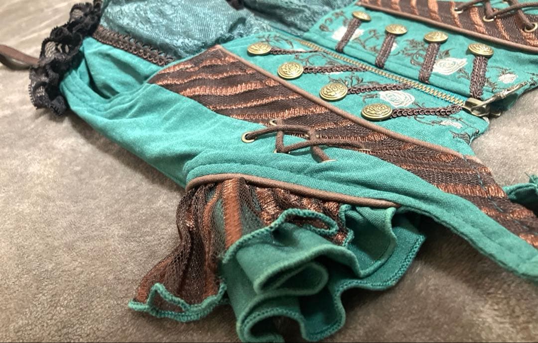 オッズオネスト ozz onコルセット ビスチェ 未使用品 タグ付き