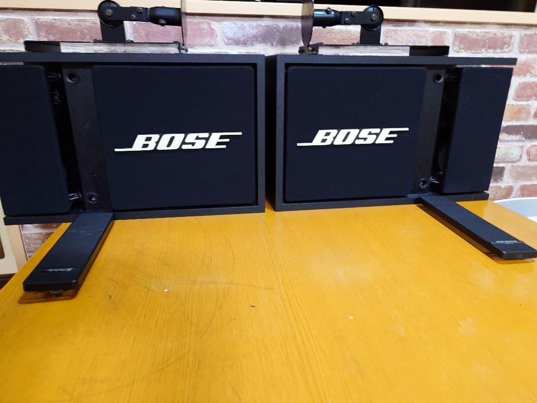 BOSE　301 music monitor-Ⅱ　天井吊下げブラケット　付き Yahoo!オークション -「bose 301 music monitor-ii」の落札相場・落札価格