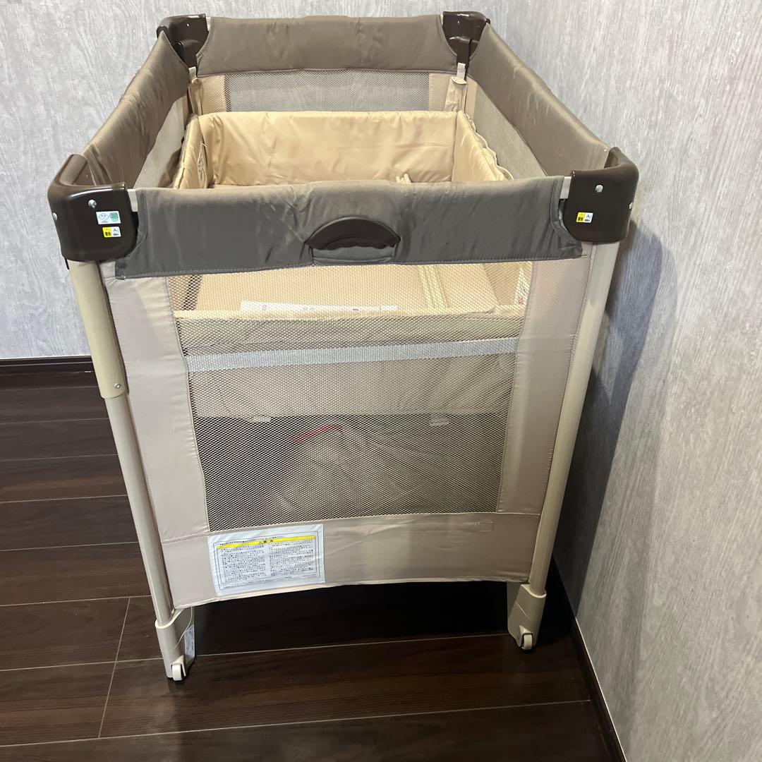 アップリカ ココネルエアー ポータブル ベビーベッド ココアブラウン