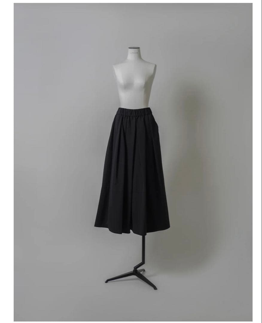 lohen ハイカウントグログランスカートパンツ ローヘン - メルカリ