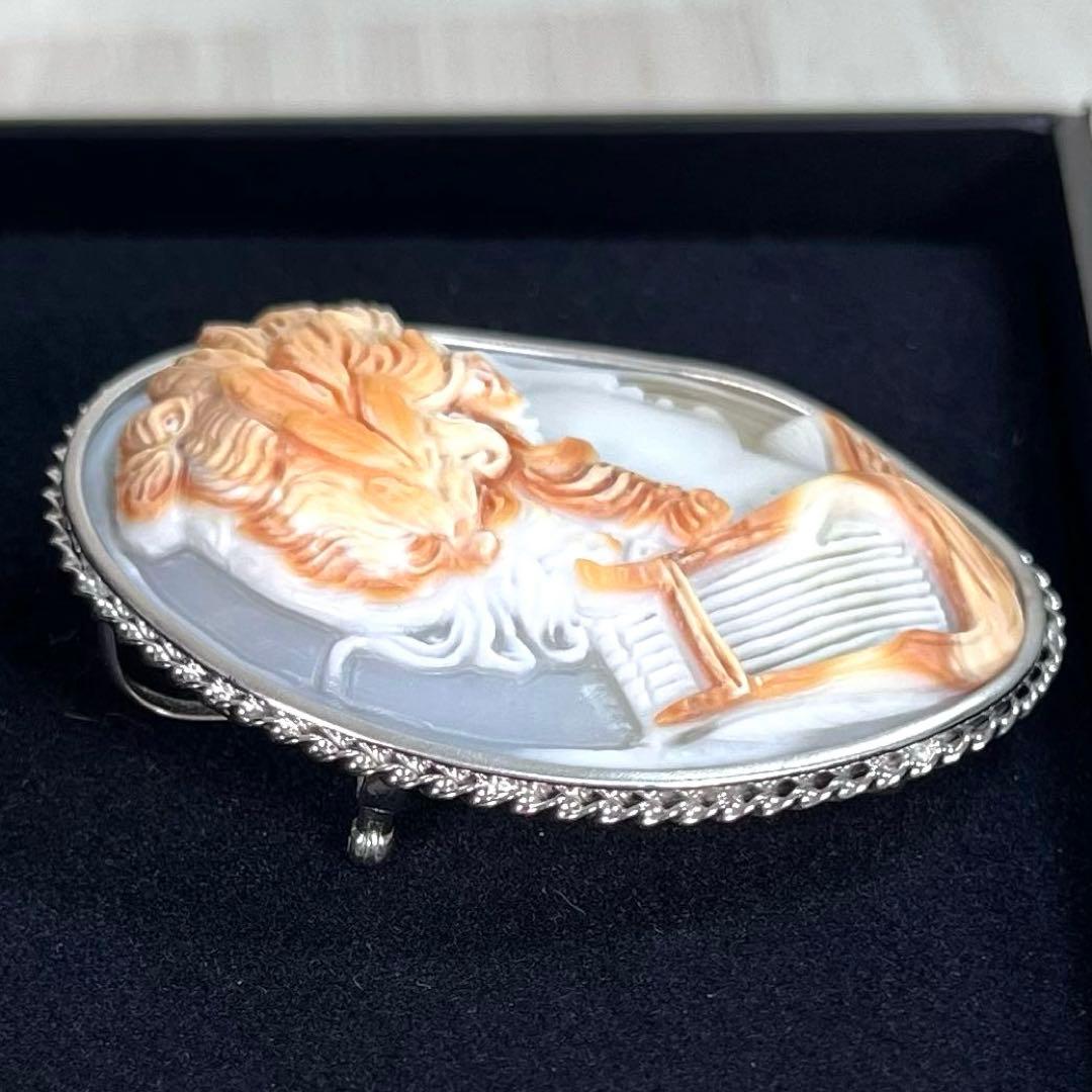 未使用級】Giuseppe Tesoriere作 カメオ ブローチ 証明書付き - メルカリ