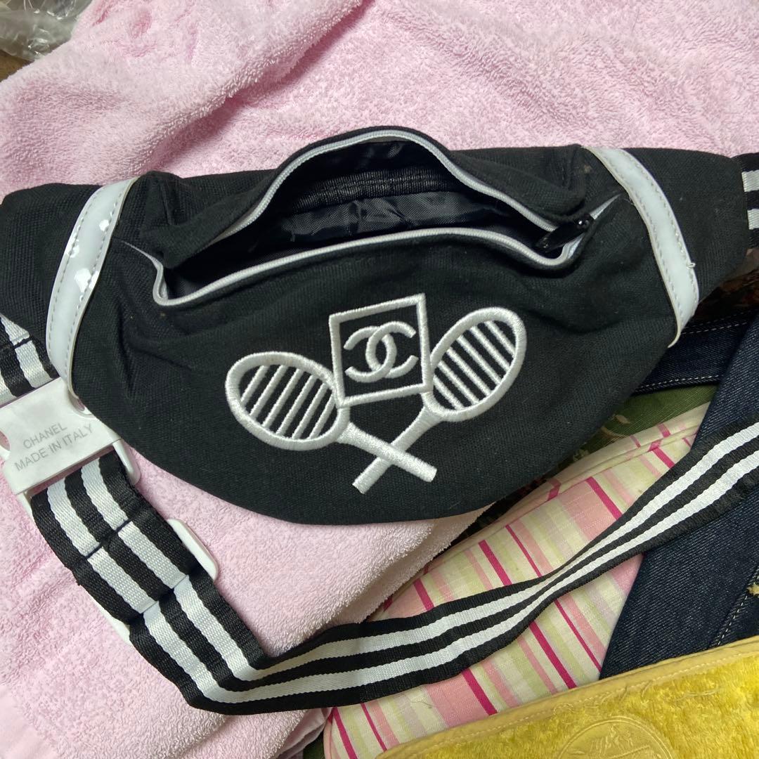 CHANELのノベルティワンショルダーバック CHANEL（シャネル） ［銀座店］［飯能本店］CHANEL プレシジョン