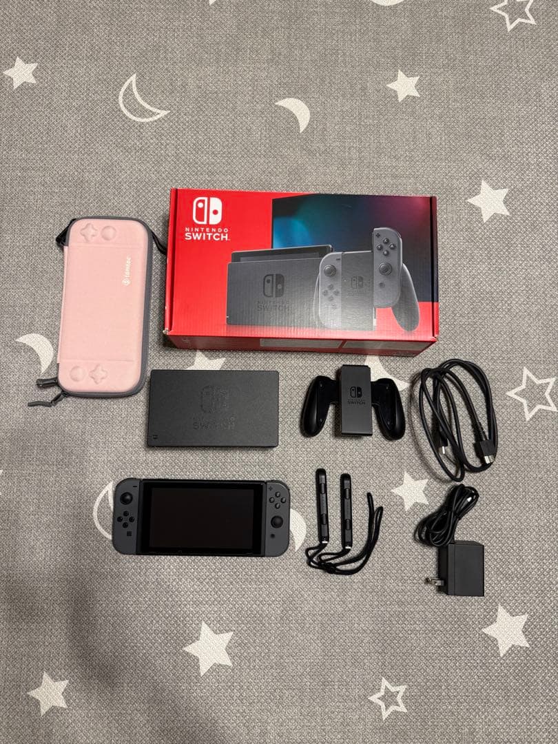 Nintendo Switch 本体 + 付属品 + キャリングケース Amazon.co.jp: 【任天堂純正品】Nintendo Switch キャリングケース