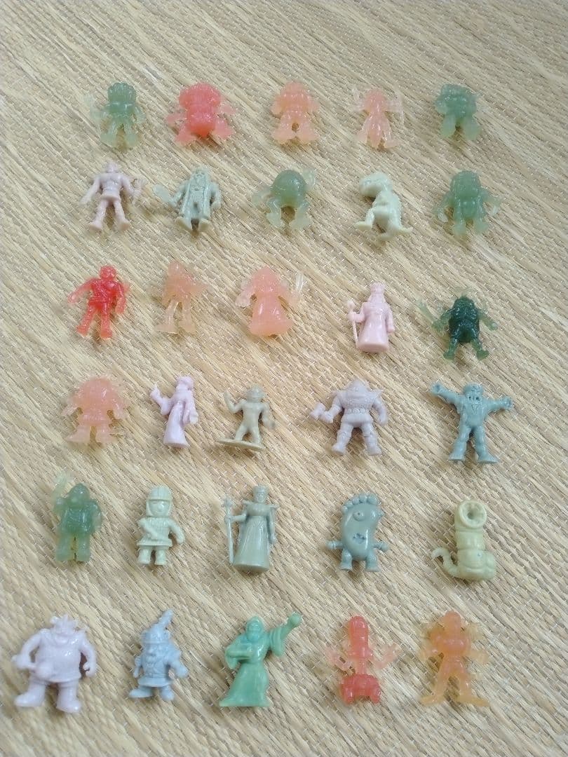 ネクロスの要塞 3弾 【 バラ売り可能１体300円】 ネクロスの要塞 3弾 【 バラ売り可能1体300円】 - メルカリ