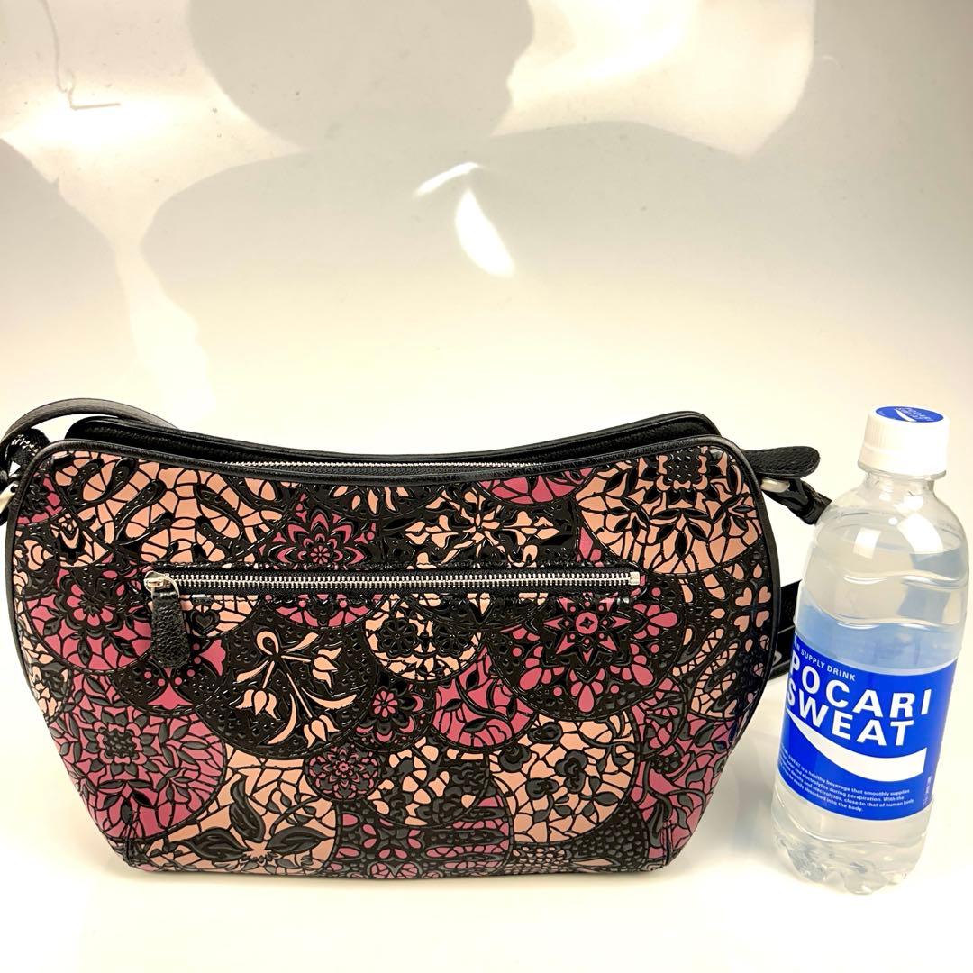 未使用級✨】印傳屋 リュオラ ショルダーバッグ B5 印伝屋 クロス