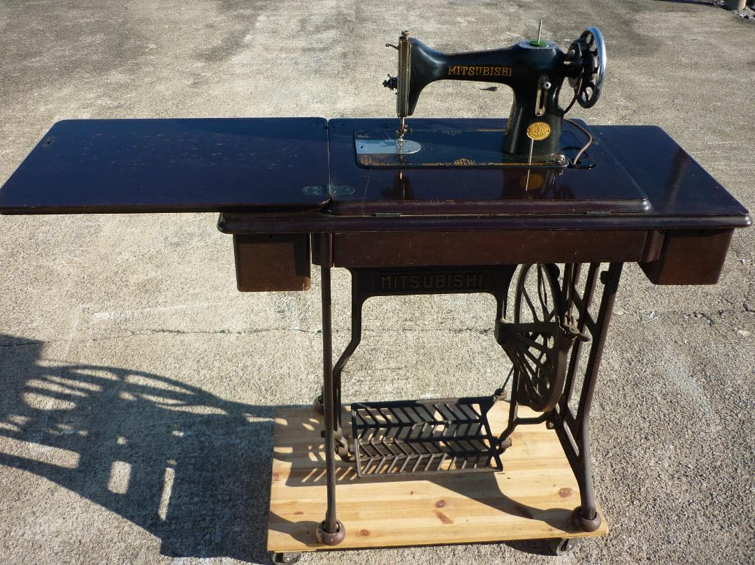 MITSUBISHI 三菱製 家庭用足踏みミシン HAI型 クラシックミシン