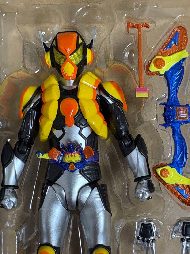 S.H.Figuarts 仮面ライダー ヴァレン ヴラム セット