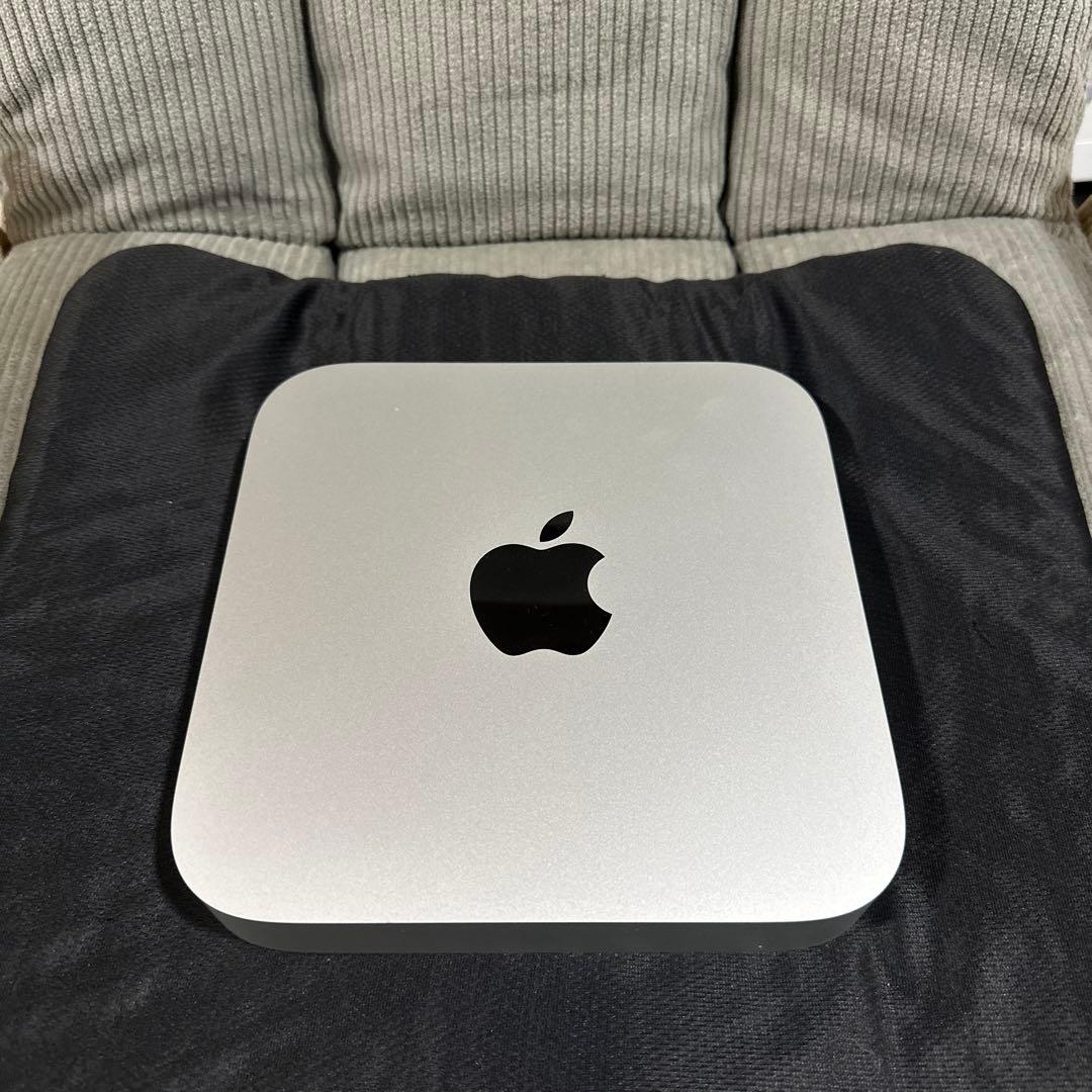 美品：Apple MAC mini M1 8GB / 256GB Apple Mac Mini (256GB SSD, M1 8-Core, 8 GB RAM) - Silver, A2348