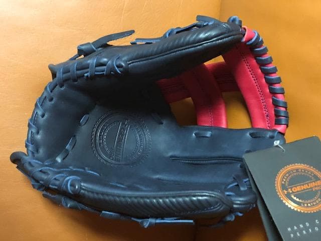 新品☆最高級USA限定発売☆星条旗ロゴ☆アンダーアーマー☆内野手