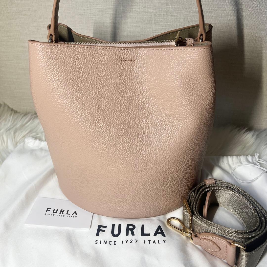 ✨超希少✨美品✨️大人気✨フルラ ダナエ 2way ショルダーバッグ